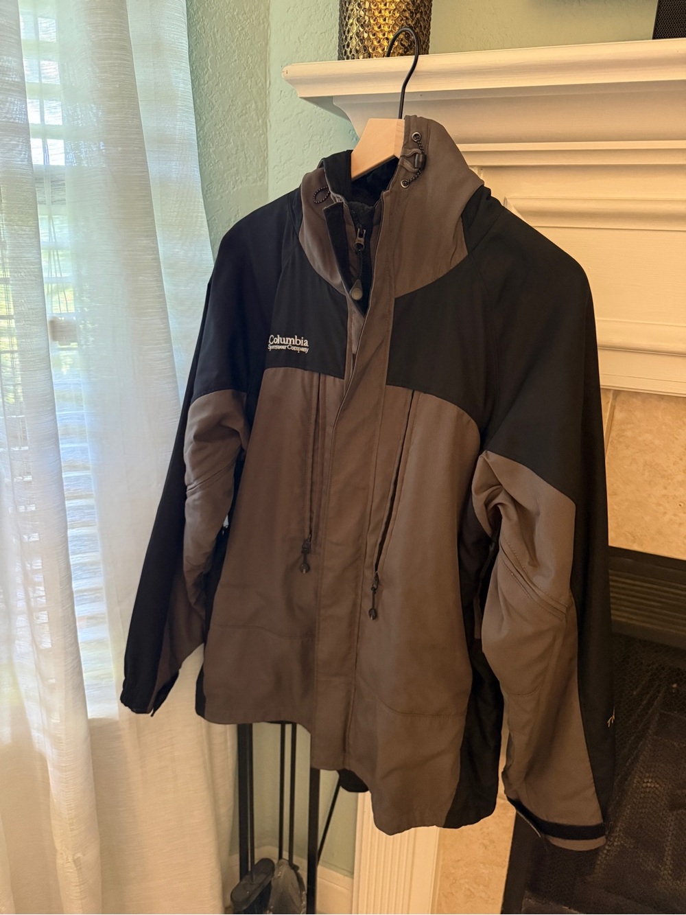 Vintage Columbia Titanium Extreme Point Shell Jacket – Men’s M